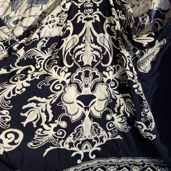 Kenar Tank Top - Picture 5 of 5